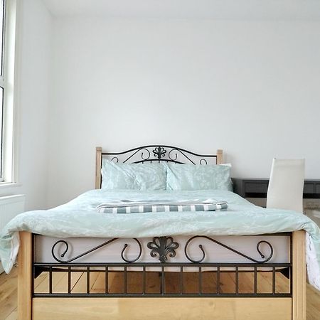 Cosy Rooms Near Canary Wharf & The O2 ลอนดอน ภายนอก รูปภาพ