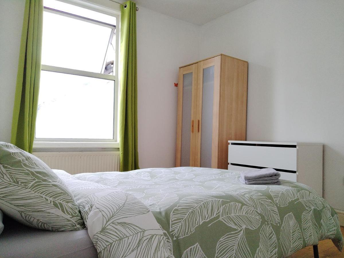 Cosy Rooms Near Canary Wharf & The O2 ลอนดอน ภายนอก รูปภาพ