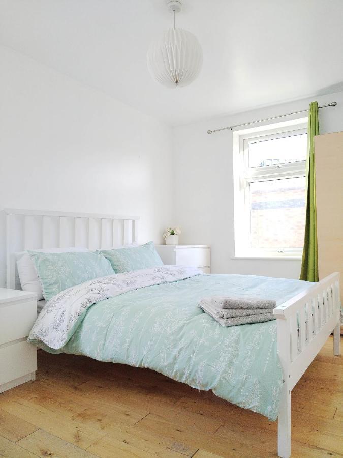 Cosy Rooms Near Canary Wharf & The O2 ลอนดอน ภายนอก รูปภาพ