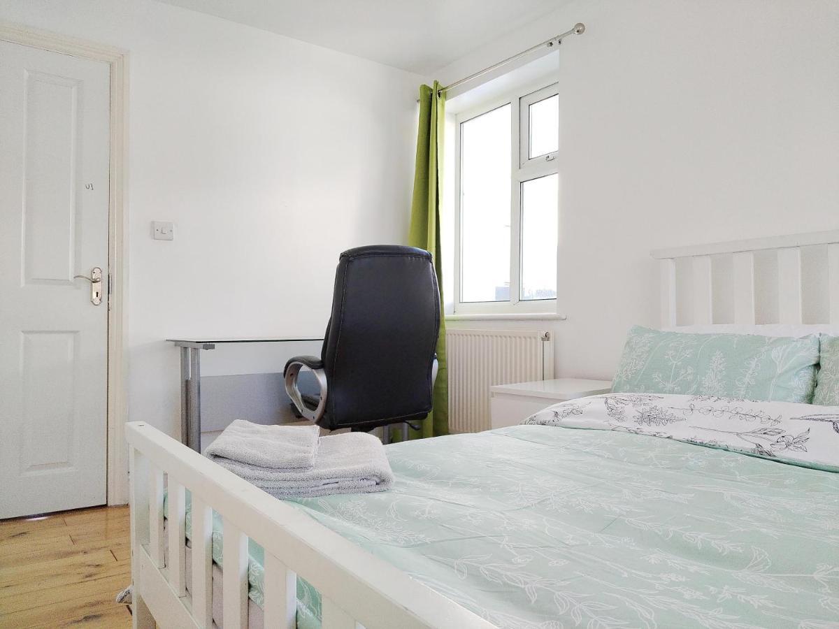 Cosy Rooms Near Canary Wharf & The O2 ลอนดอน ภายนอก รูปภาพ
